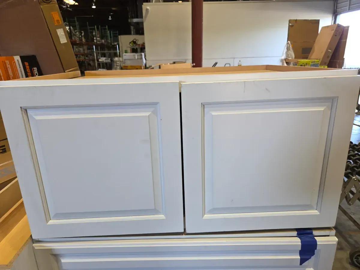 Set of 5 cabinets ( 2 upper , 3 lower  - image 7