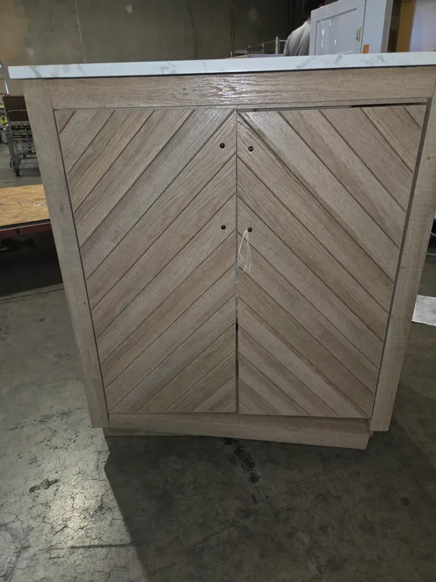 Huckleberry 30 in. Single Sink Freestanding Weathered Tan Bath Vanity with White Engineered Marble Top (Assembled) - image 4