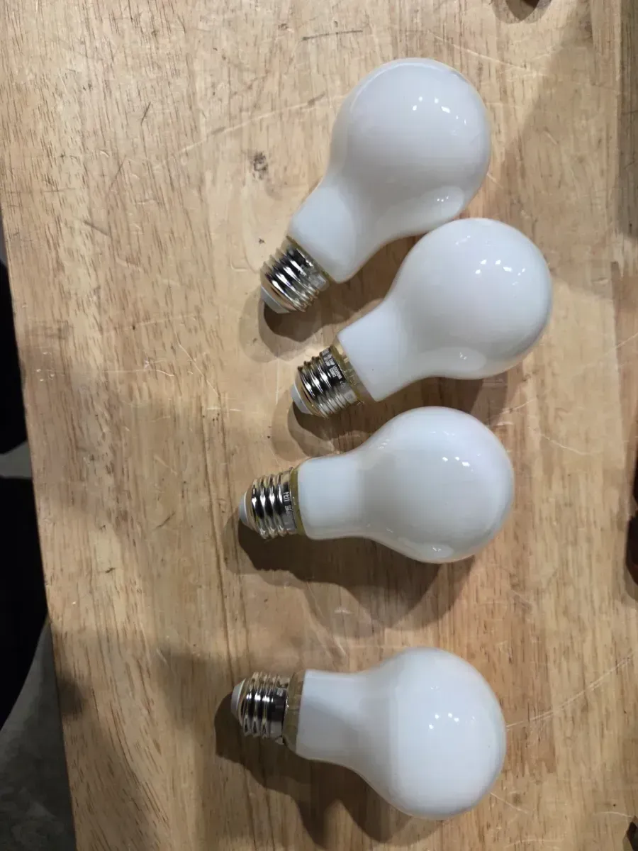 ***Pack of 4 ***40-Watt Equivalent A-Style A19 Dimmable CEC 90 CRI Frosted Glass Filament E26 LED Light Bulb, Daylight 5000K (4-Pack) - image 2