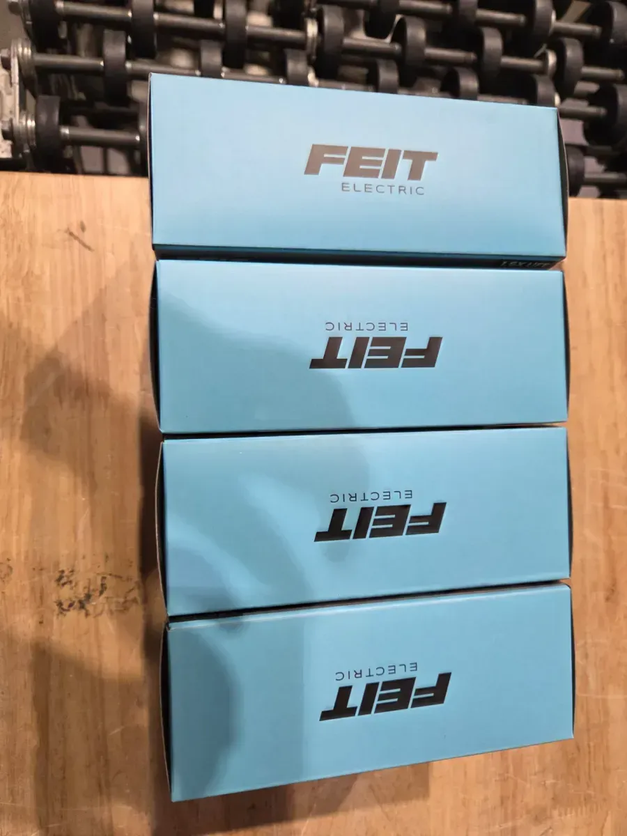 ***Pack of 4 ***40-Watt Equivalent A-Style A19 Dimmable CEC 90 CRI Frosted Glass Filament E26 LED Light Bulb, Daylight 5000K (4-Pack) - image 4