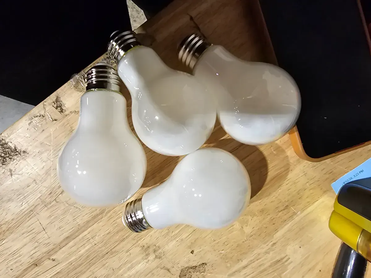 *** Pack of 6 *** 60-Watt Equivalent A19 Dimmable Frosted Glass Filament LED Light Bulb Daylight (4-Pack) - image 4