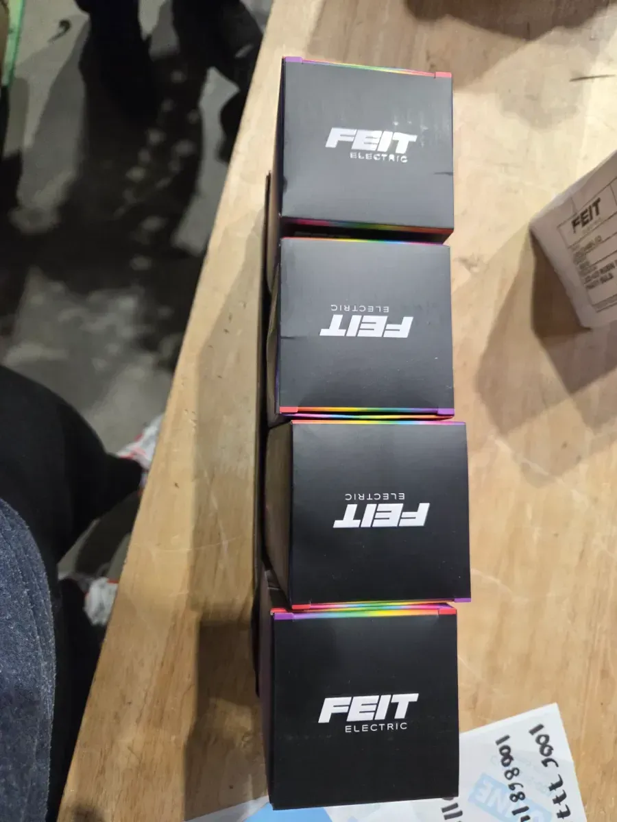 ***pack of 4***5-Watt Equivalent A23 Color Changing Party Bulb Medium E26 Base LED Light Bulb with 4 Modes - image 3