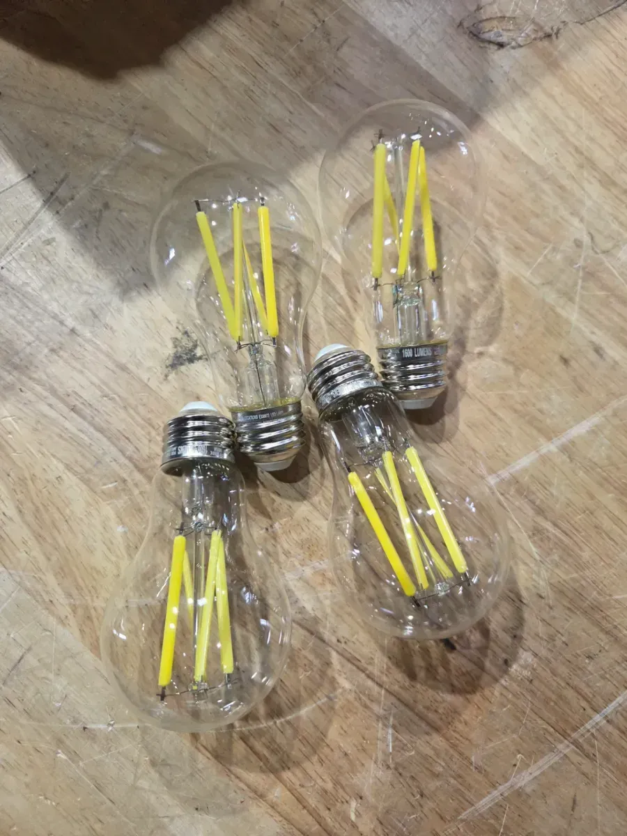 100-Watt Equivalent A-style A19 Dimmable CEC Title 20 90 CRI Clear Filament E26 LED Light Bulb Soft White 2700K (4-Pack) - image 2