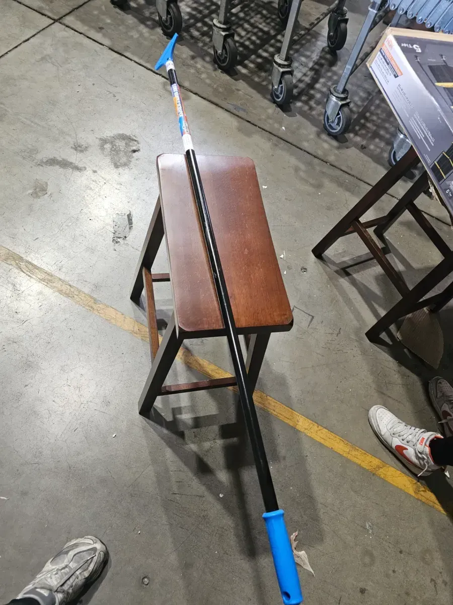 4 in. Long Handle Floor Scraper with Stainless Steel Replacement Blades - image 3