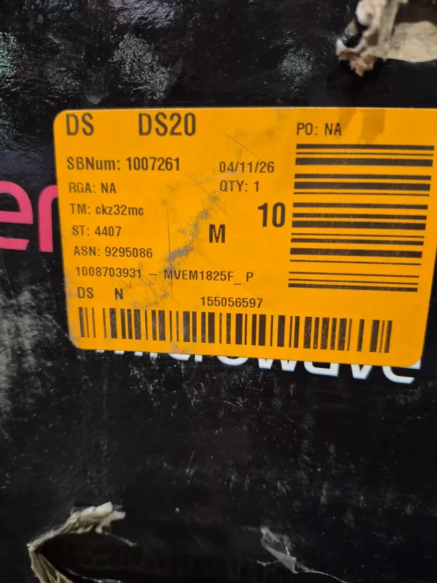 1.8 cu. ft. 30 in. W Smart Over the Range Microwave Oven with EasyClean in PrintProof Stainless Steel 1000-Watt - image 2