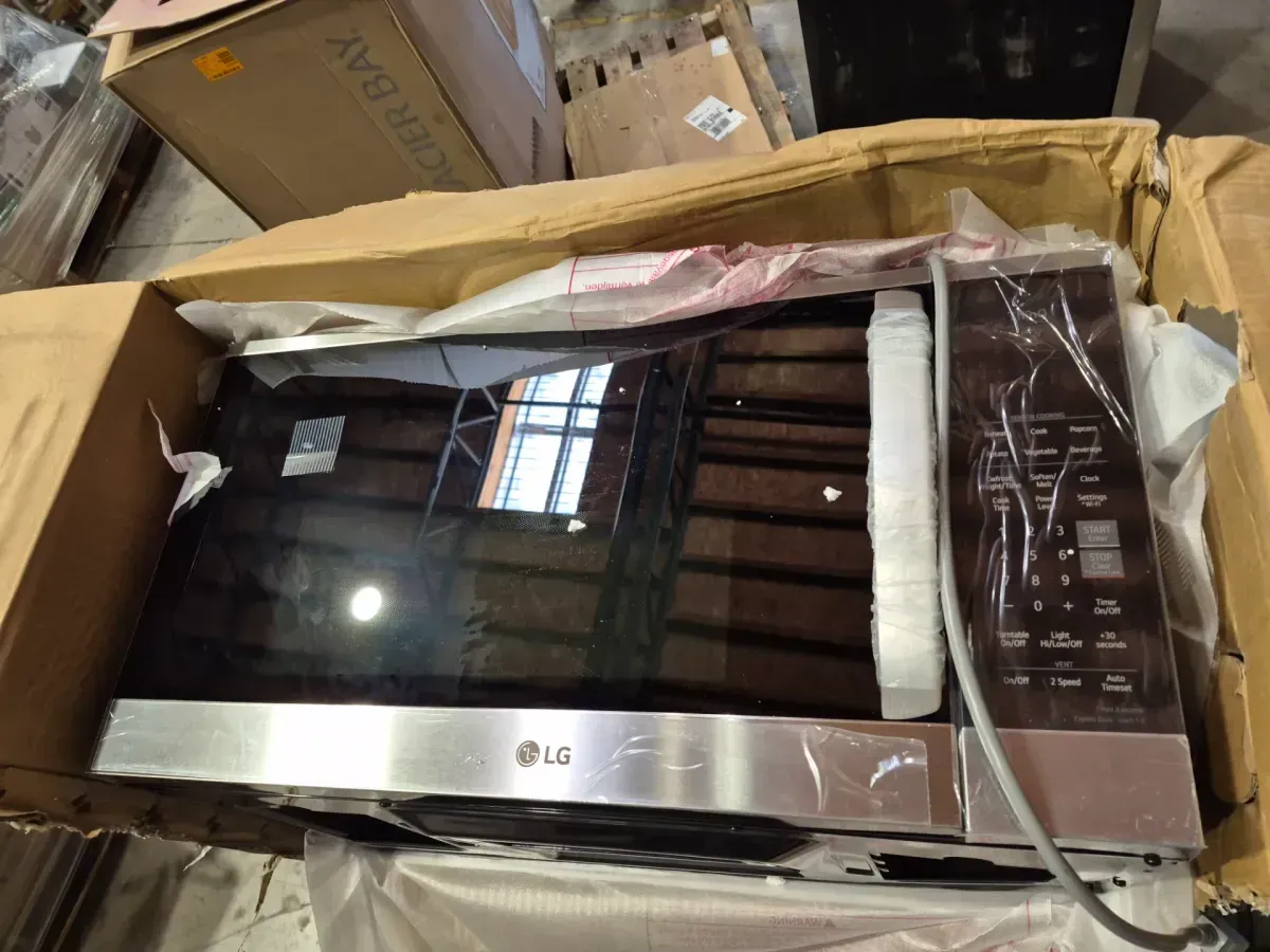 1.8 cu. ft. 30 in. W Smart Over the Range Microwave Oven with EasyClean in PrintProof Stainless Steel 1000-Watt - image 4