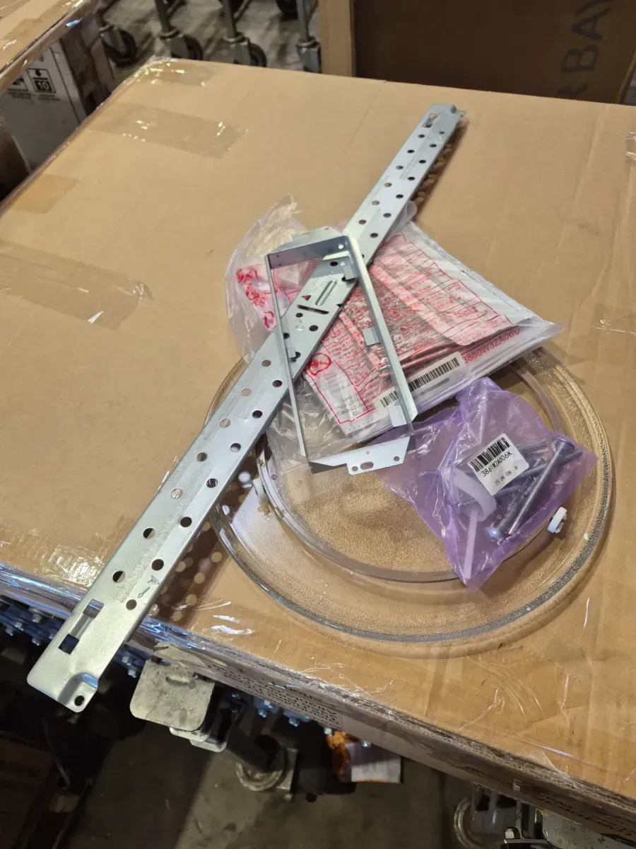 1.8 cu. ft. 30 in. W Smart Over the Range Microwave Oven with EasyClean in PrintProof Stainless Steel 1000-Watt - image 6