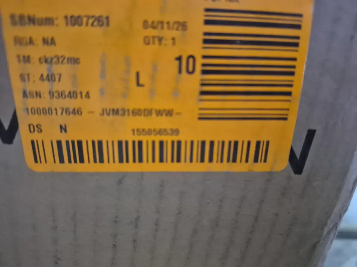 GE 1.6 cu. ft. Over-the-Range Microwave Oven in White (JVM3160DFWW) - image 3