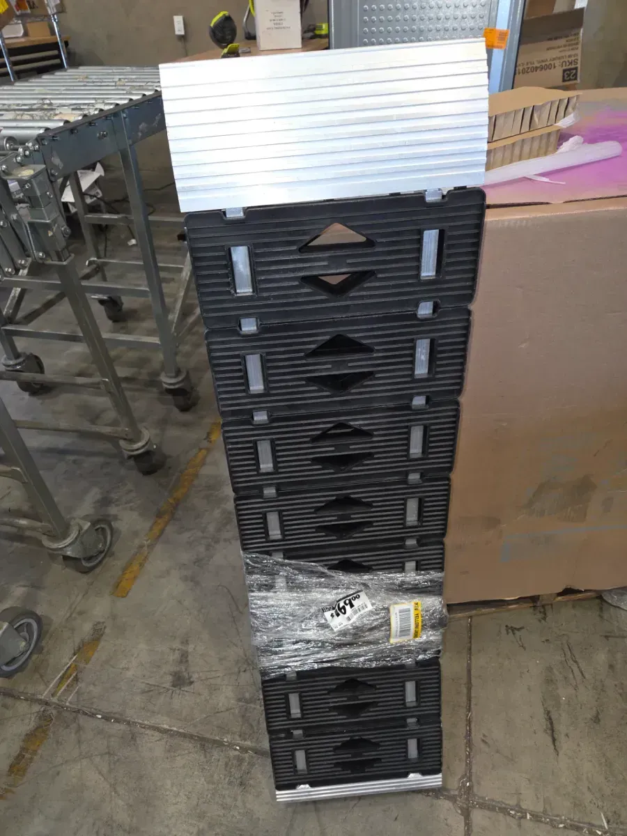 12 in. W x 90 in. L 750 lb. Capacity Hybrid S-Curve Centerfold Truck Loading Ramp (Includes 1 Ramp) - image 2