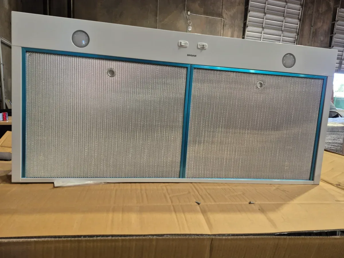 Glacier 42 in. 350 MAX Blower CFM Convertible Under Cabinet 1.5 Sones White Range Hood - image 5