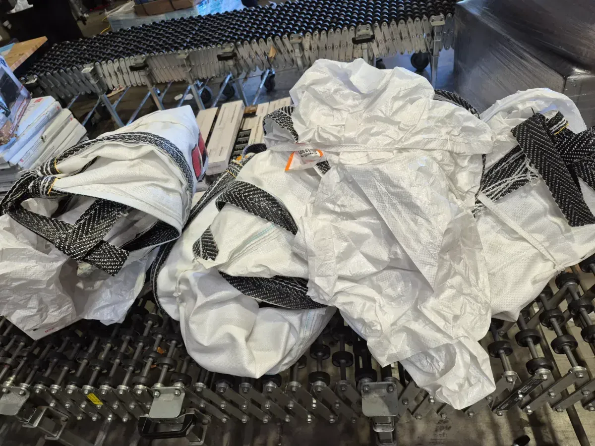 Pack of 7 Heavy Duty sand bags  - image 1