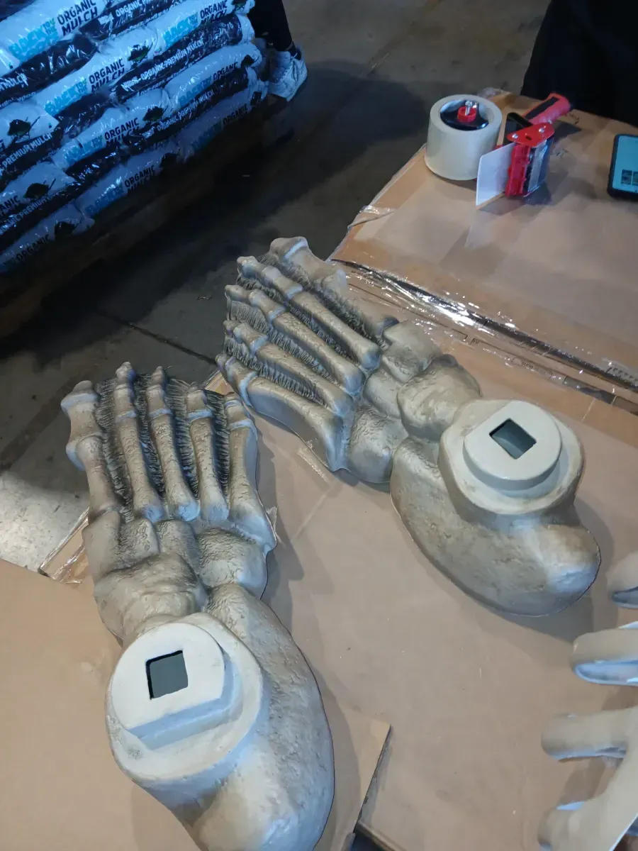 Home Accents Holiday 12 ft. Giant-Sized Skeleton Halloween Decoration with LifeEyes LCD Eyes - image 3