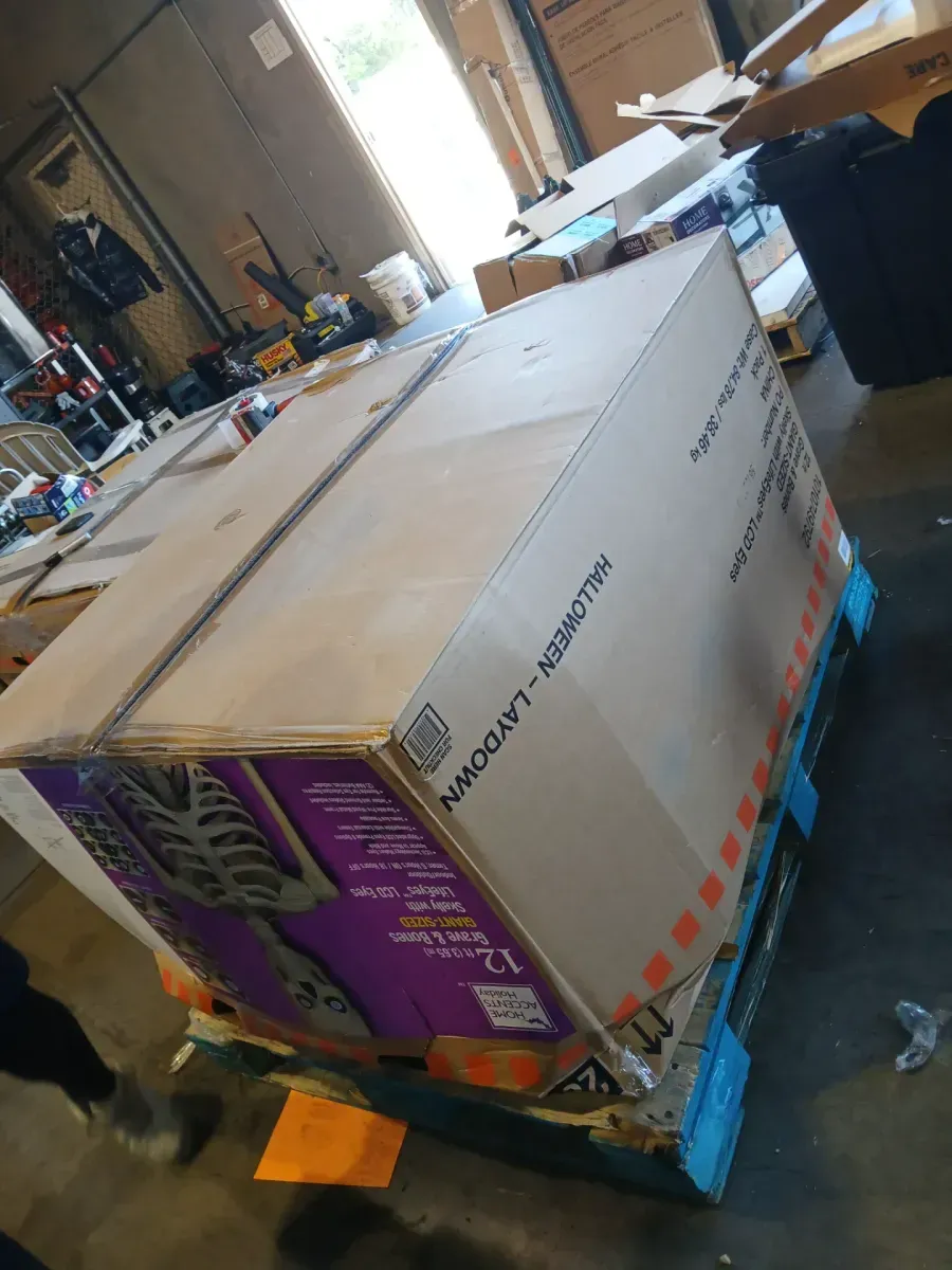 Home Accents Holiday 12 ft. Giant-Sized Skeleton Halloween Decoration with LifeEyes LCD Eyes - image 8