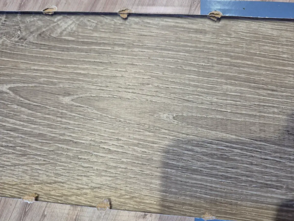 (Pallet of 6 cases,120.6 sq.ft.) Sterling Oak 22 MIL x 8.7 in. W x 48 in. L Click Lock Waterproof Luxury Vinyl Plank Flooring (20.1 sqft/case) - image 4