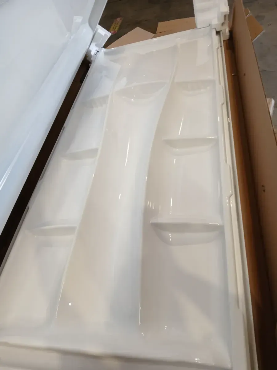 There are 5 pieces for the bathroom floor and walls—all in very good condition, in various sizes and shapes. - image 2