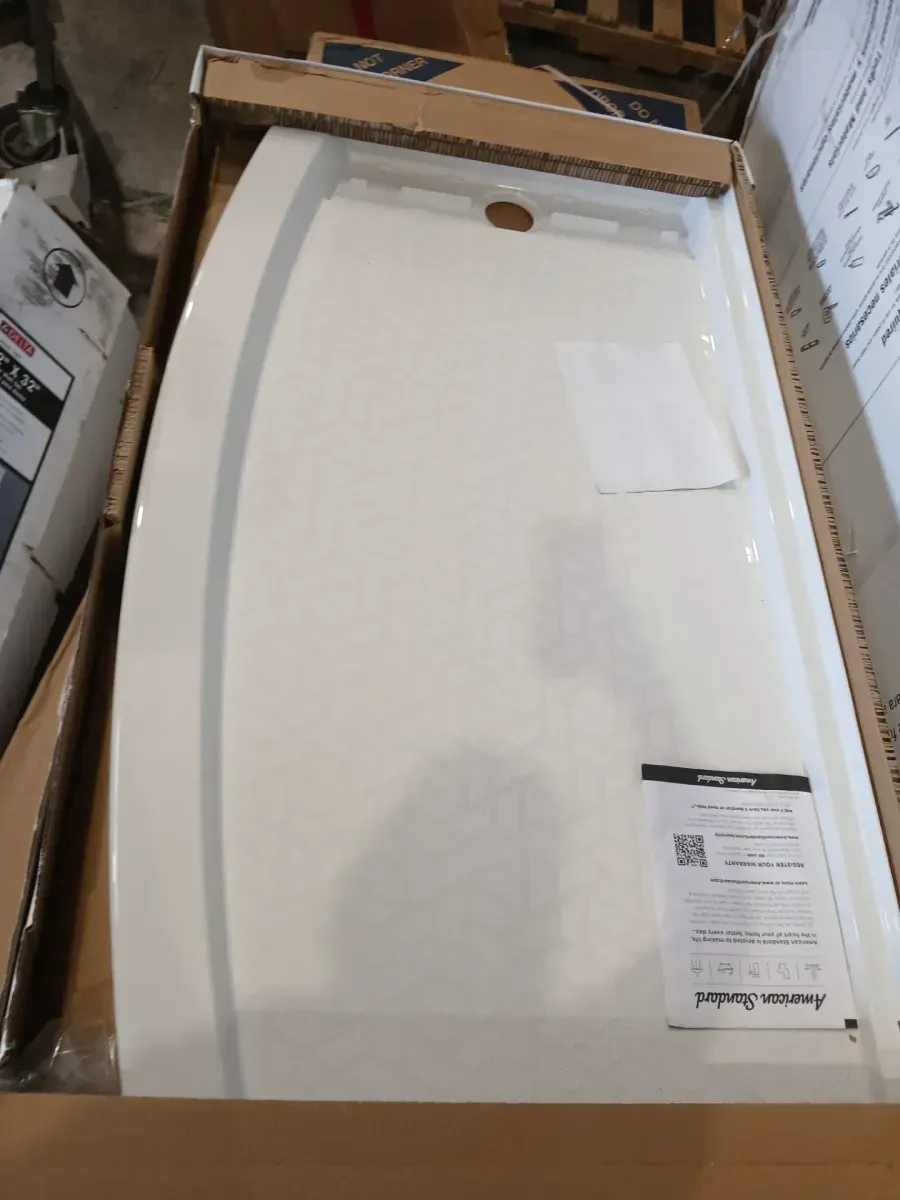 There are 5 pieces for the bathroom floor and walls—all in very good condition, in various sizes and shapes. - image 5