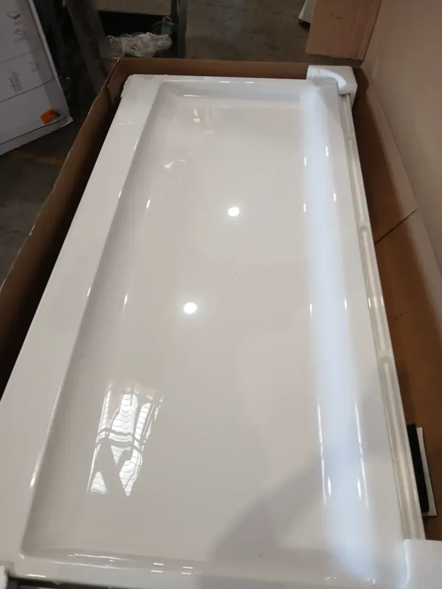 There are 5 pieces for the bathroom floor and walls—all in very good condition, in various sizes and shapes. - image 8