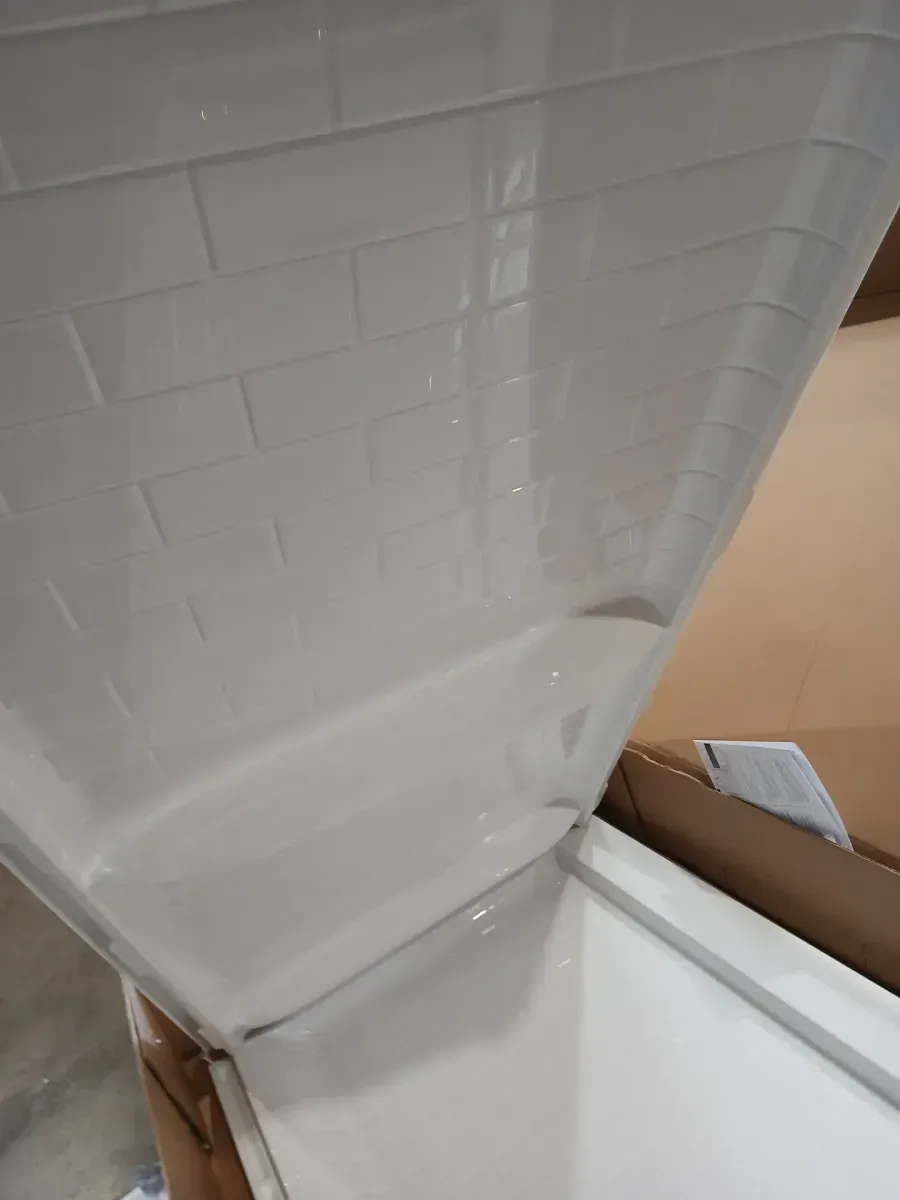 There are 5 pieces for the bathroom floor and walls—all in very good condition, in various sizes and shapes. - image 17