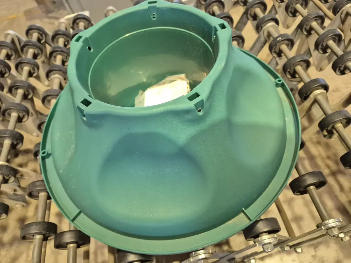 Pallet of 21.65-in Plastic 10-ft Tree Stand - image 1