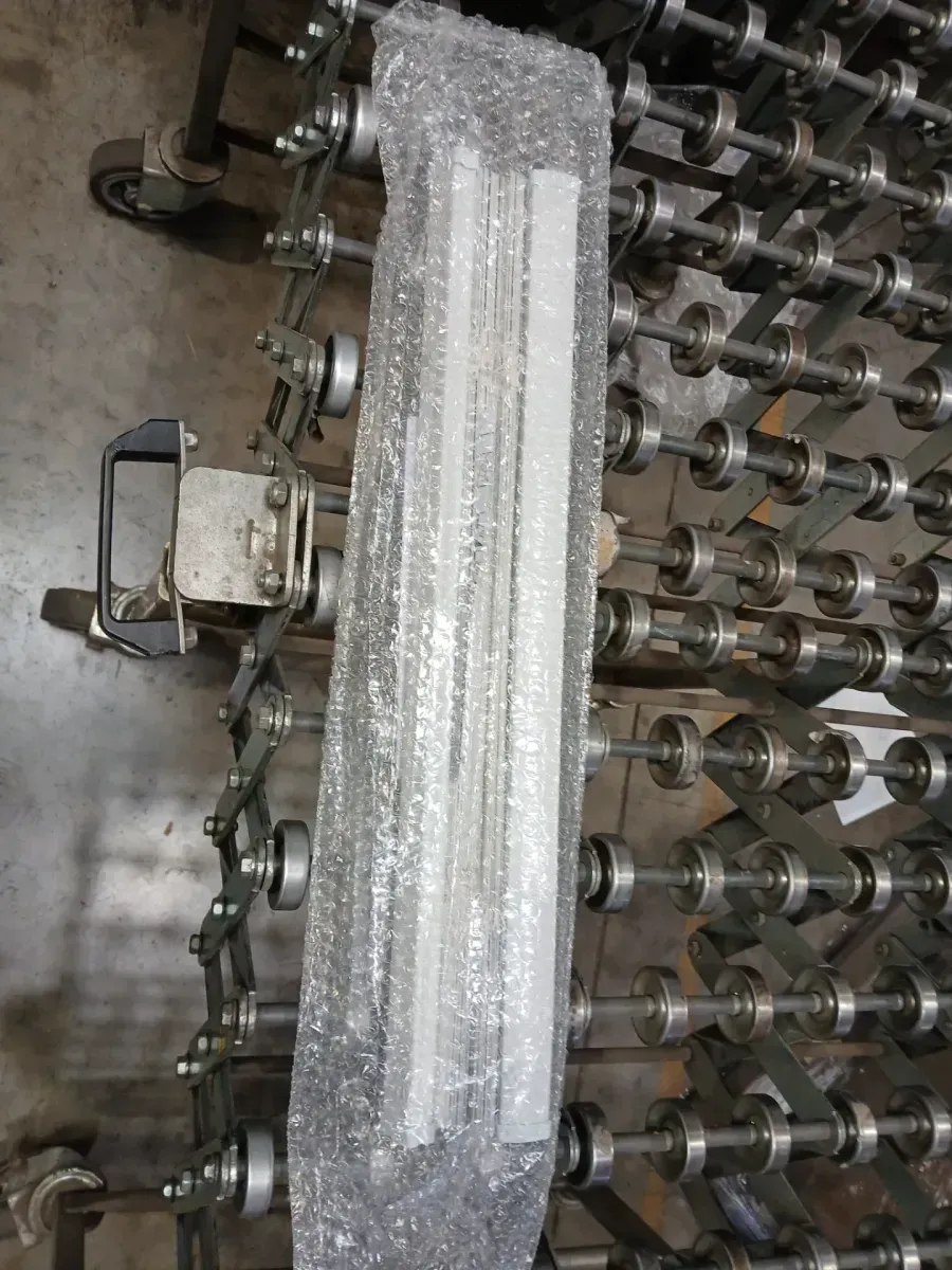 White Cordless 1 in. Room Darkening Vinyl Mini Blind 21 in. W x 64 in. L - image 2