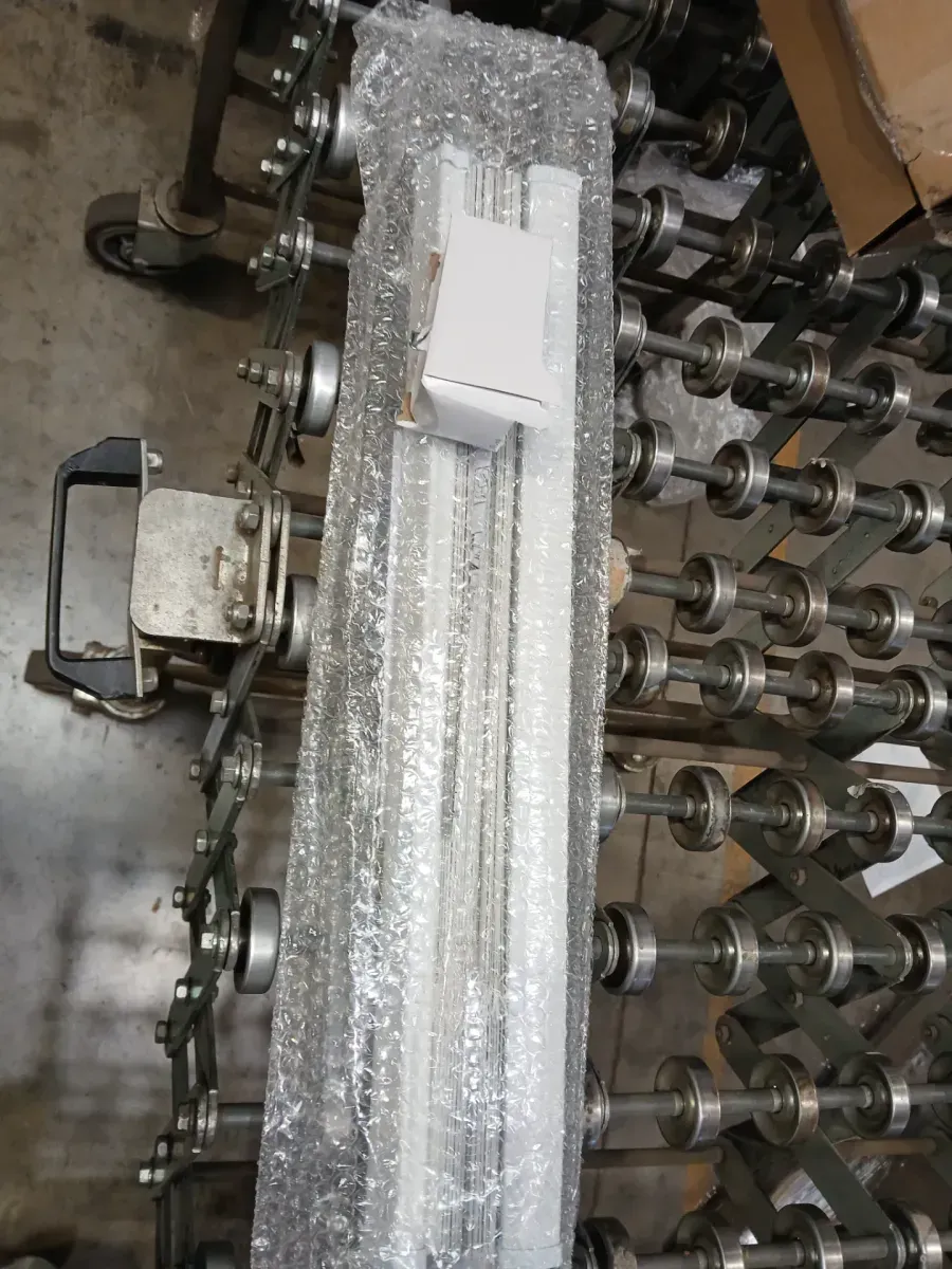 White Cordless 1 in. Room Darkening Vinyl Mini Blind 21 in. W x 64 in. L - image 3