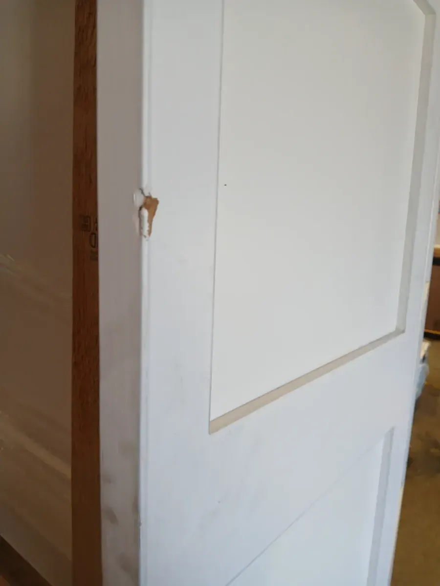 ***minor dents ***36 in. x 80 in. Solid Wood Primed White Unfinished MDF 4-Panel Bi-Fold Door with Hardwarewŵ - image 4