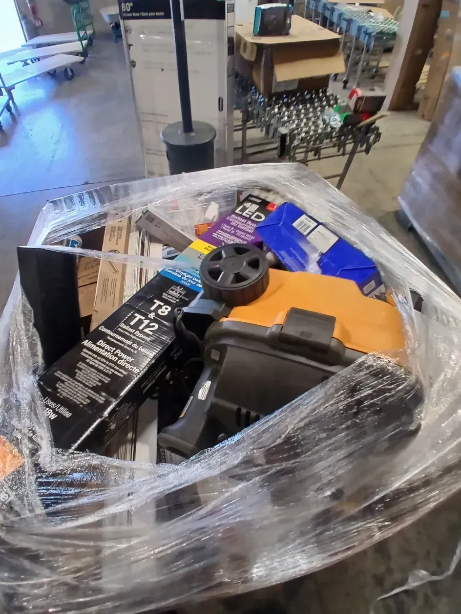 Mix home depot pallete - image 1