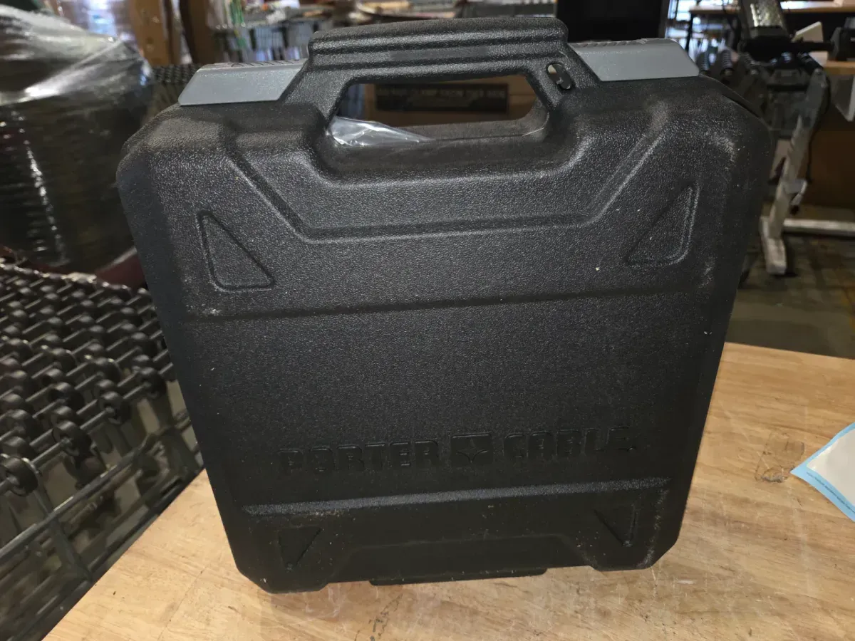 Pneumatic 16-Gauge 2-1/2 in. Nailer Kit - image 5