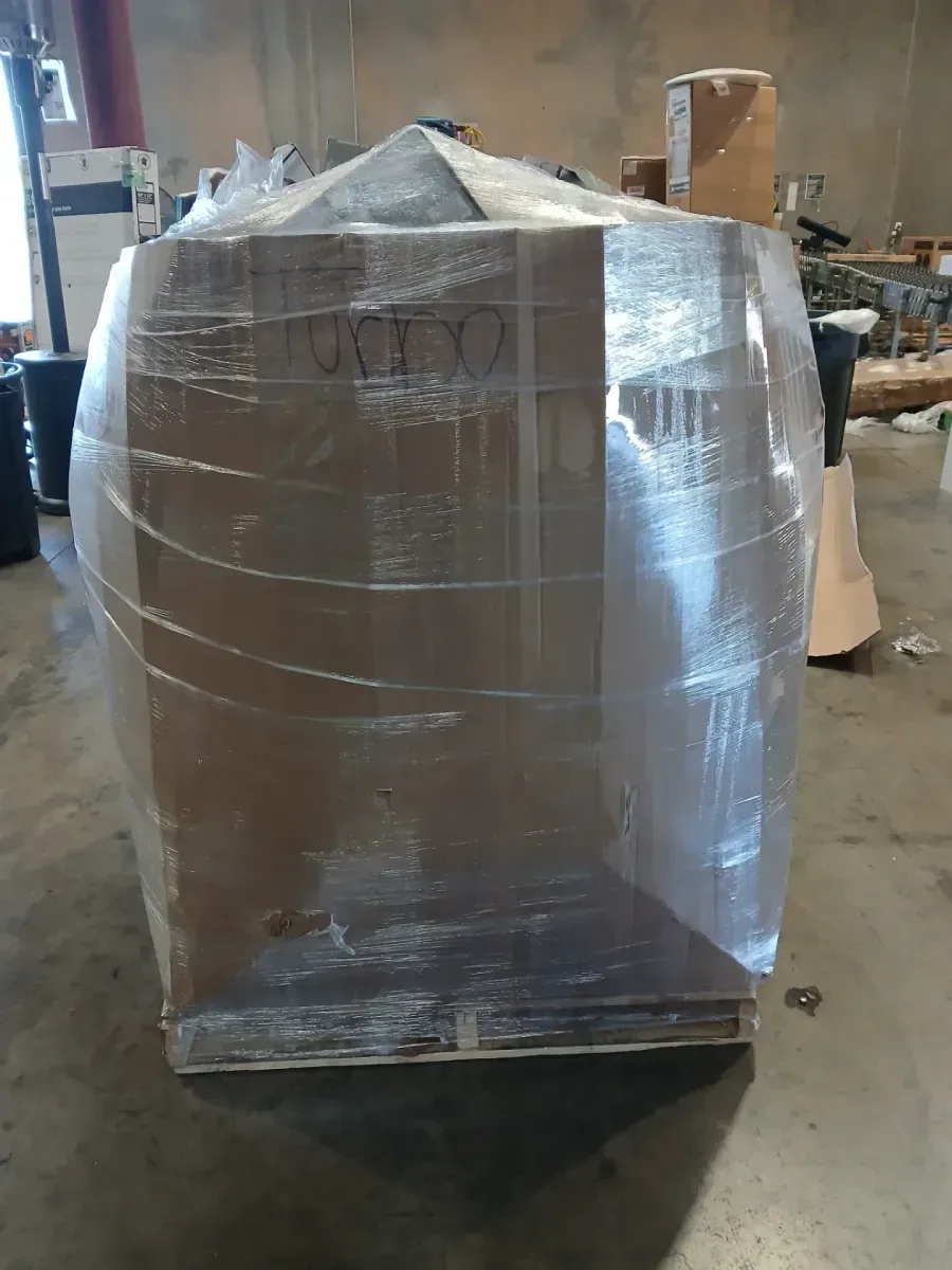 Mix home pallet of shower stuff - image 2