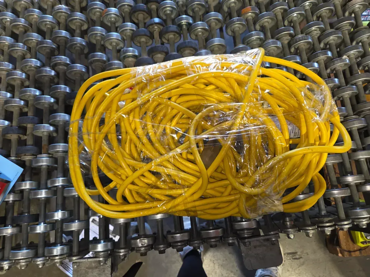 100 ft. 14/3 Medium Duty Indoor/Outdoor Extension Cord with Lighted End, Yellow - image 3