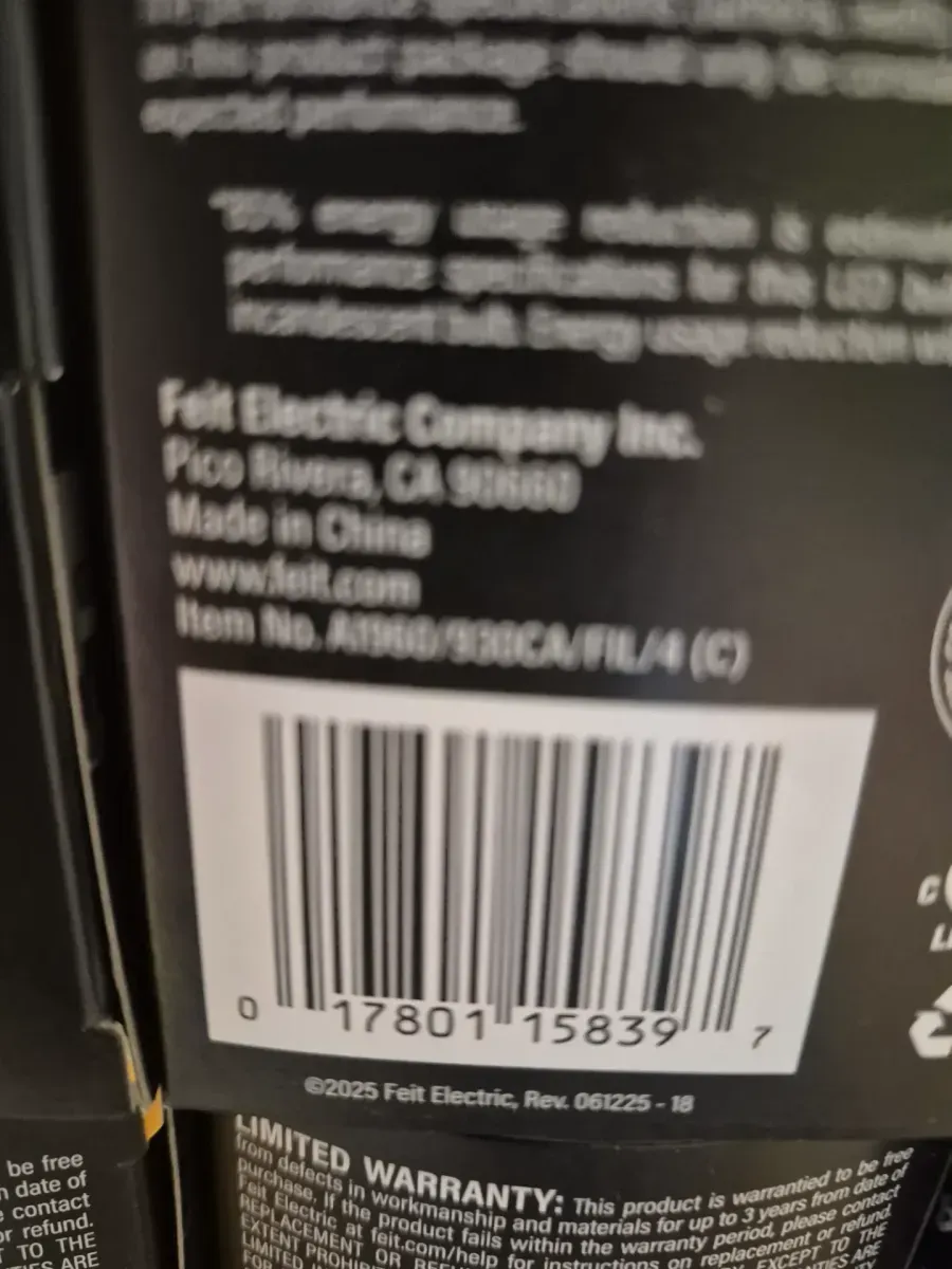 60-Watt Equivalent A19 Dimmable Filament CEC 90 CRI White Glass E26 Medium LED Light Bulb, Bright White 3000K (10 pack ) )  - image 2