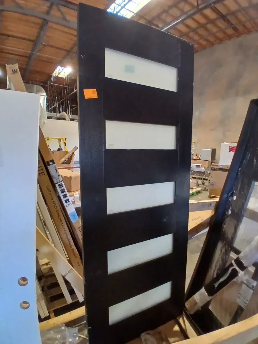 ***Some of the panes of glass are broken.***Regency 36 in. x 96 in. 5L Modern Universal Handing Frosted Glass Onyx Stain Fiberglass Front Door Slab - image 3