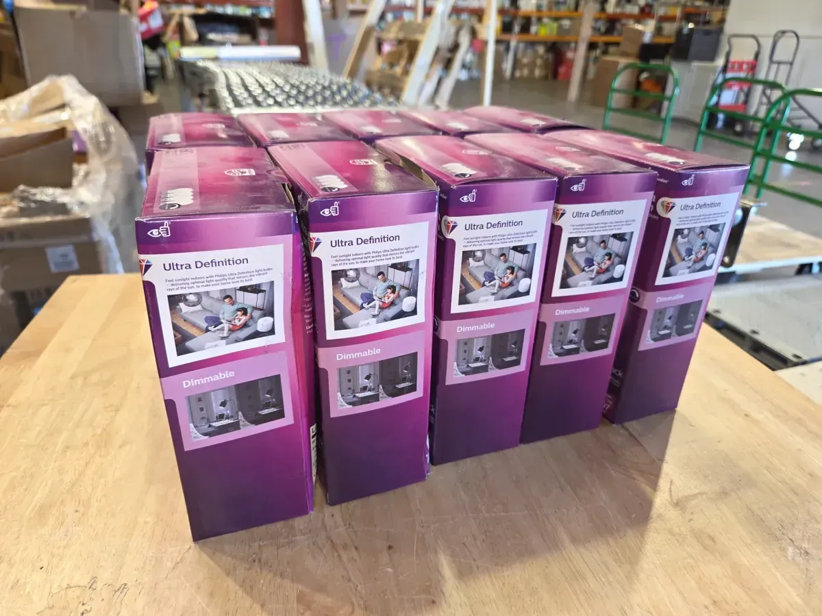 ****Pack of 10***60-Watt Equivalent A19 Ultra Definition Dimmable E26 LED Light Bulb With EyeComfort Technology Daylight 5000K (4-Pack) - image 5