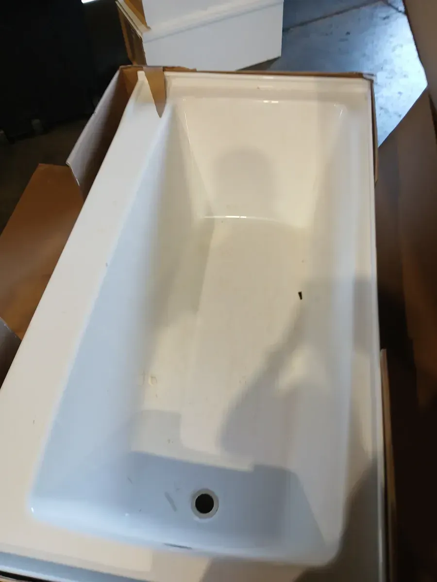 ***There are four bathtubs of different sizes and shapes, and two of them were used.*** - image 3