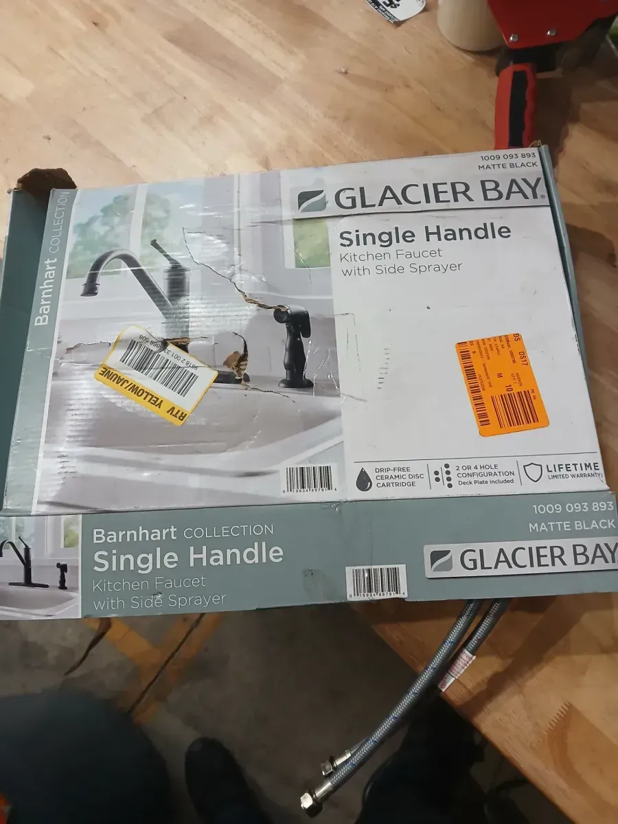 Barnhart Single-Handle Kitchen Faucet with Side Sprayer in Matte Black - image 2