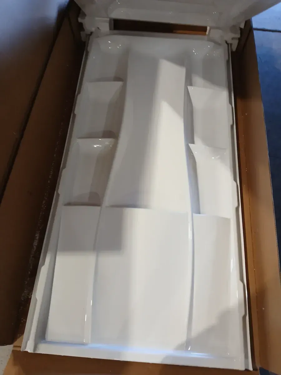 There are 8 pieces of bathroom floor and wall tile; they are in very good condition. - image 3