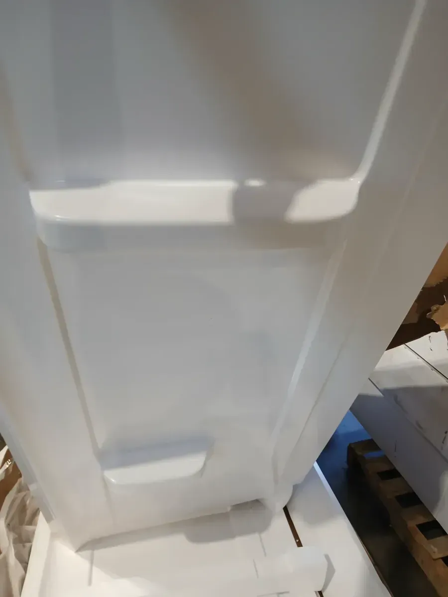 There are 8 pieces of bathroom floor and wall tile; they are in very good condition. - image 17