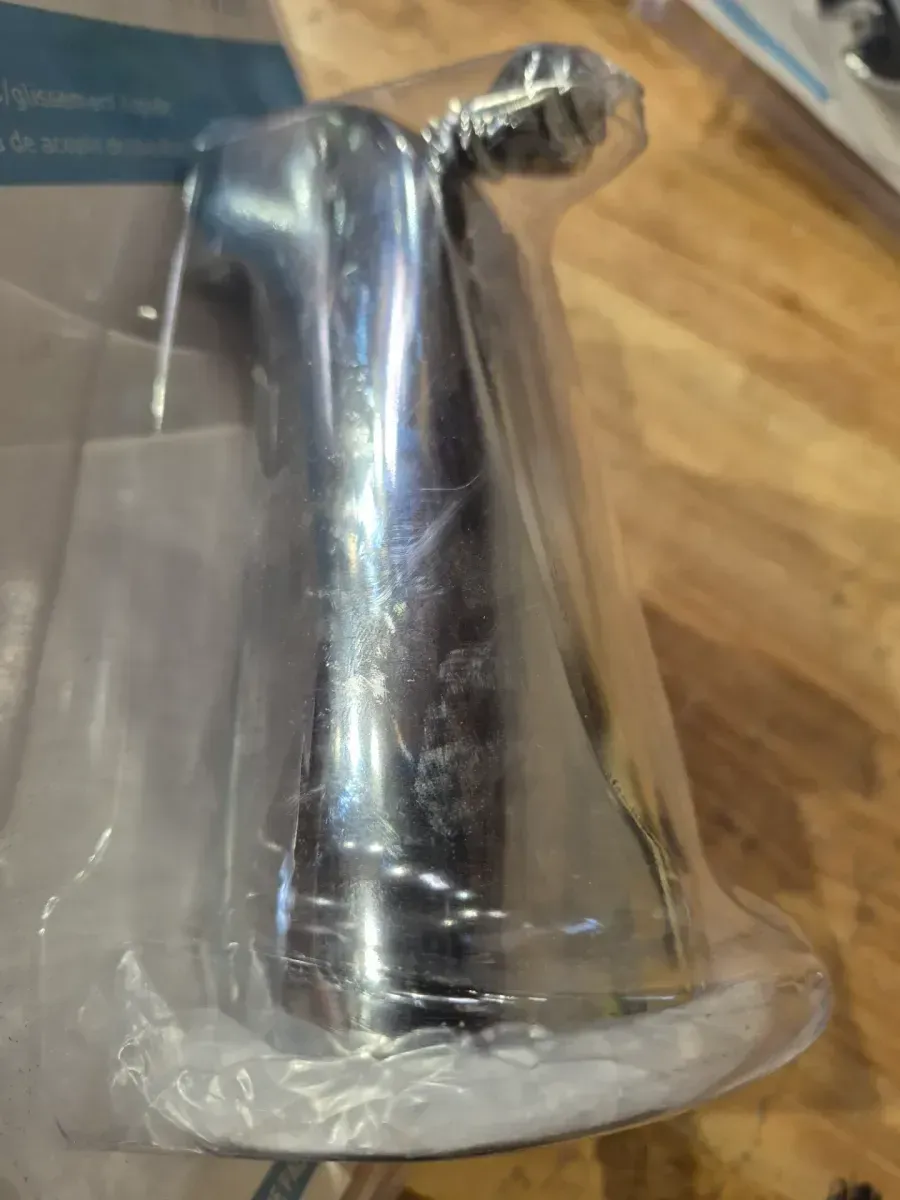 Decorative Metal Diverter Tub Spout in Chrome - image 3