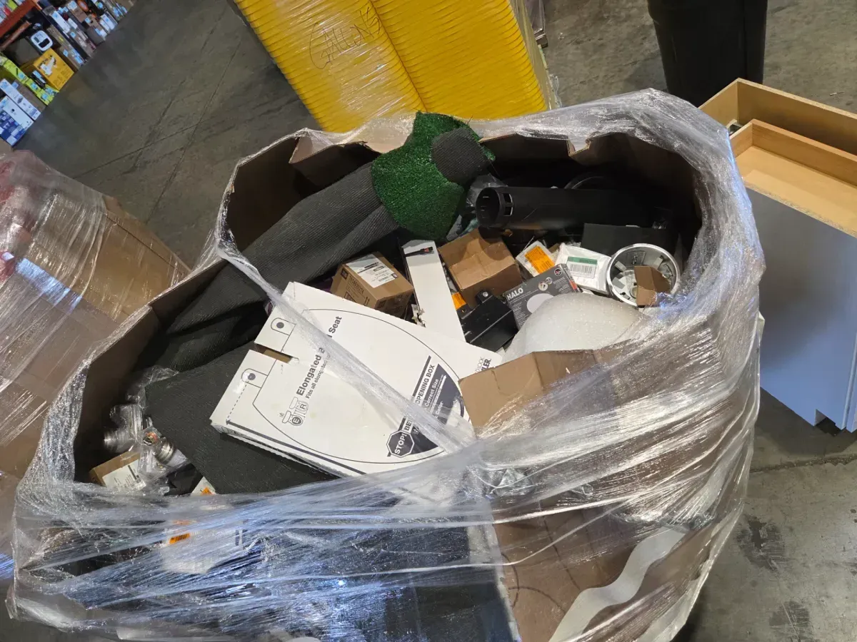 Mix home depot pallete  - image 1