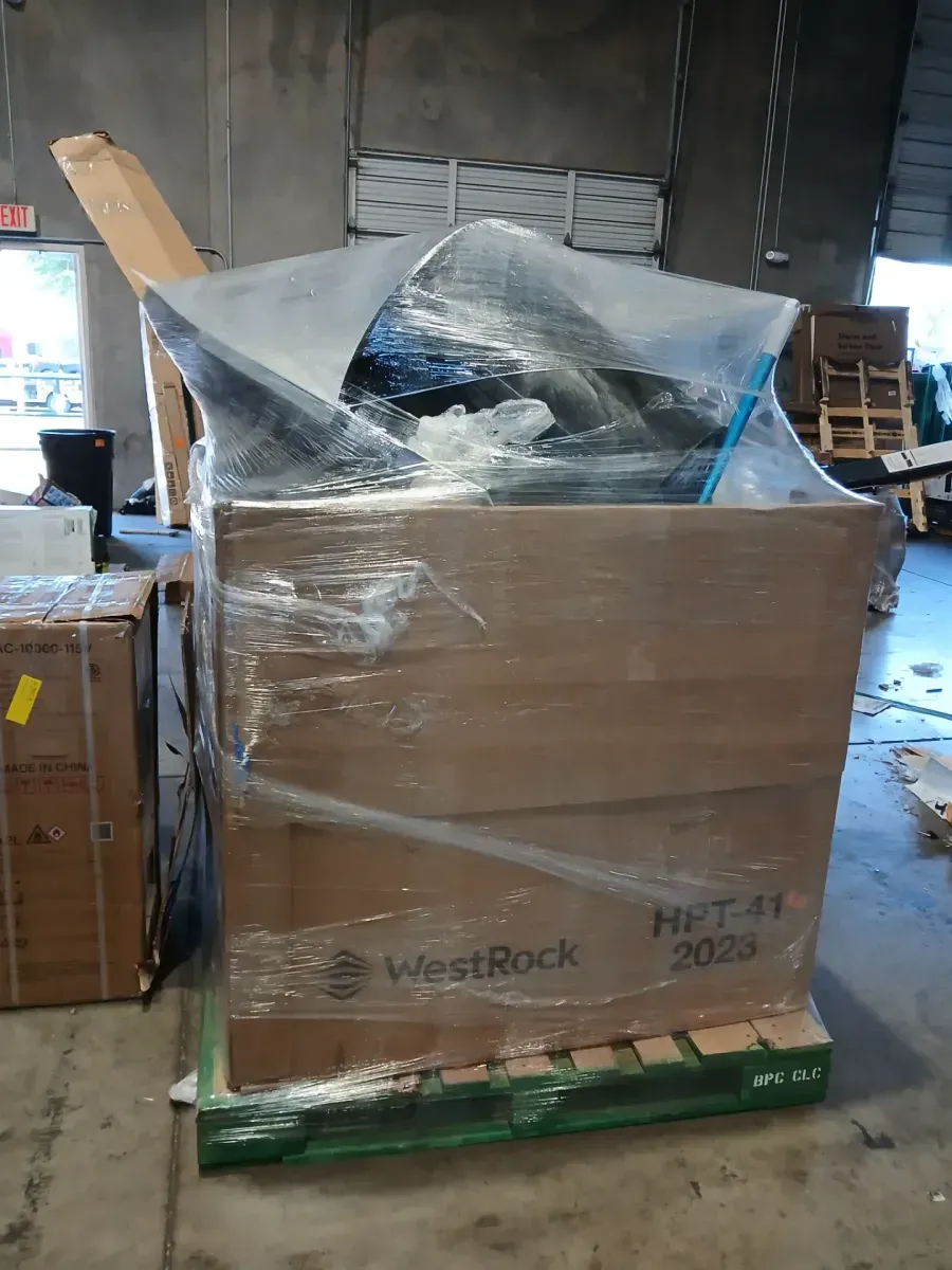 Gaylord pallet  The home deport  - image 3