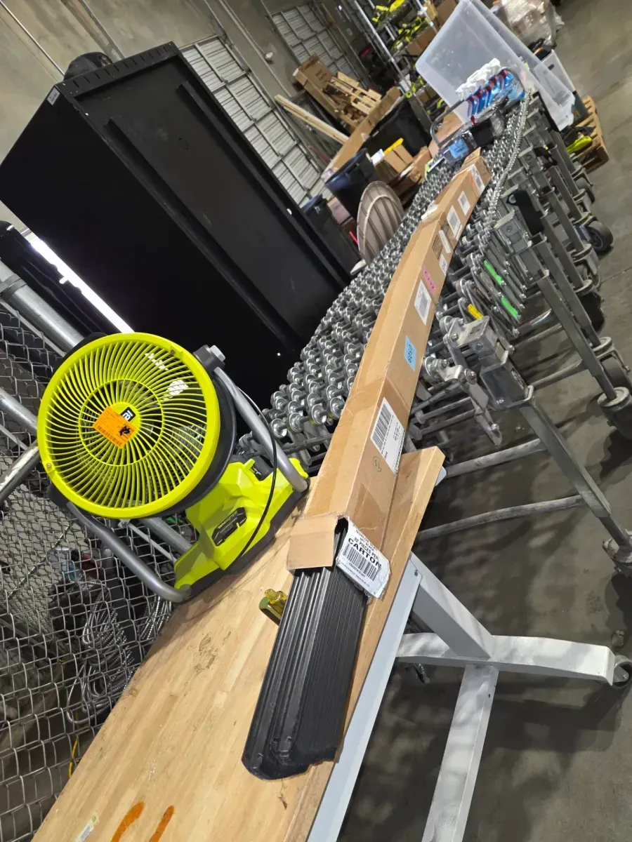 6 ft. x 10 ft. Composite Vinyl Black Chain Link Privacy Fence Slat - image 4