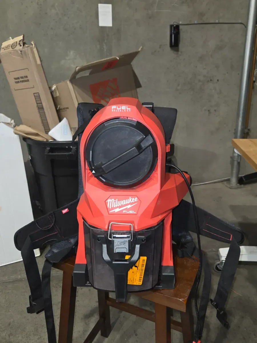 *** I missing accesories and battery *** M18 FUEL 18-Volt Lithium-Ion Brushless Red HEPA Multisurface 1 Gal. Cordless 3-in-1 Backpack Vacuum (Vacuum-Only) - image 2