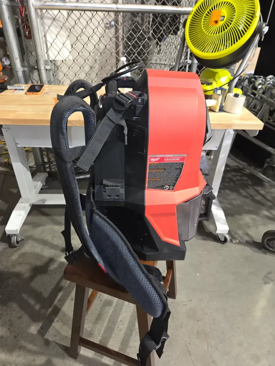 *** I missing accesories and battery *** M18 FUEL 18-Volt Lithium-Ion Brushless Red HEPA Multisurface 1 Gal. Cordless 3-in-1 Backpack Vacuum (Vacuum-Only) - image 4