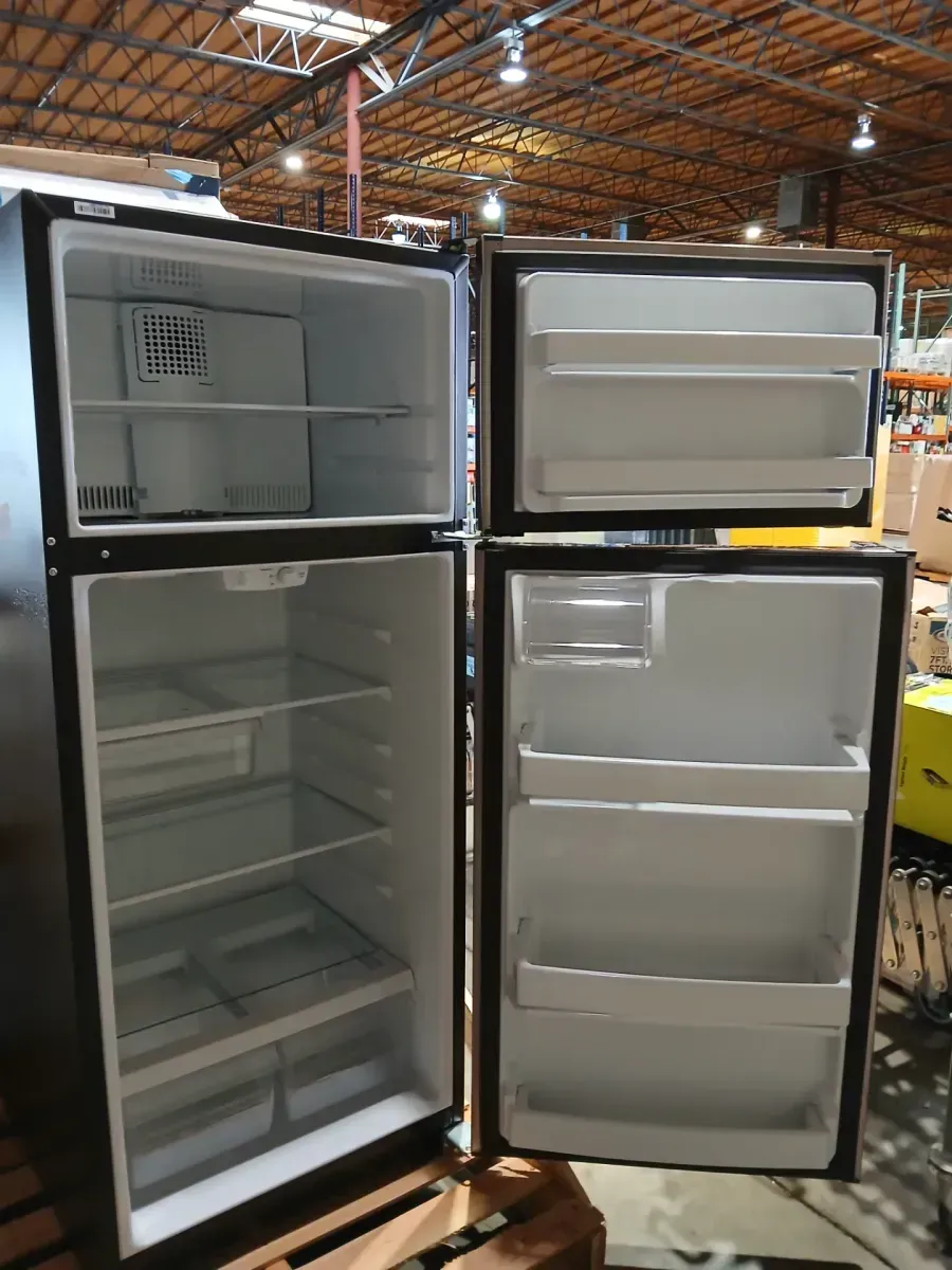 GE Stainless Steel Top-Freezer Refrigerator Ice Maker Model GIE18GSNDRSS - image 2