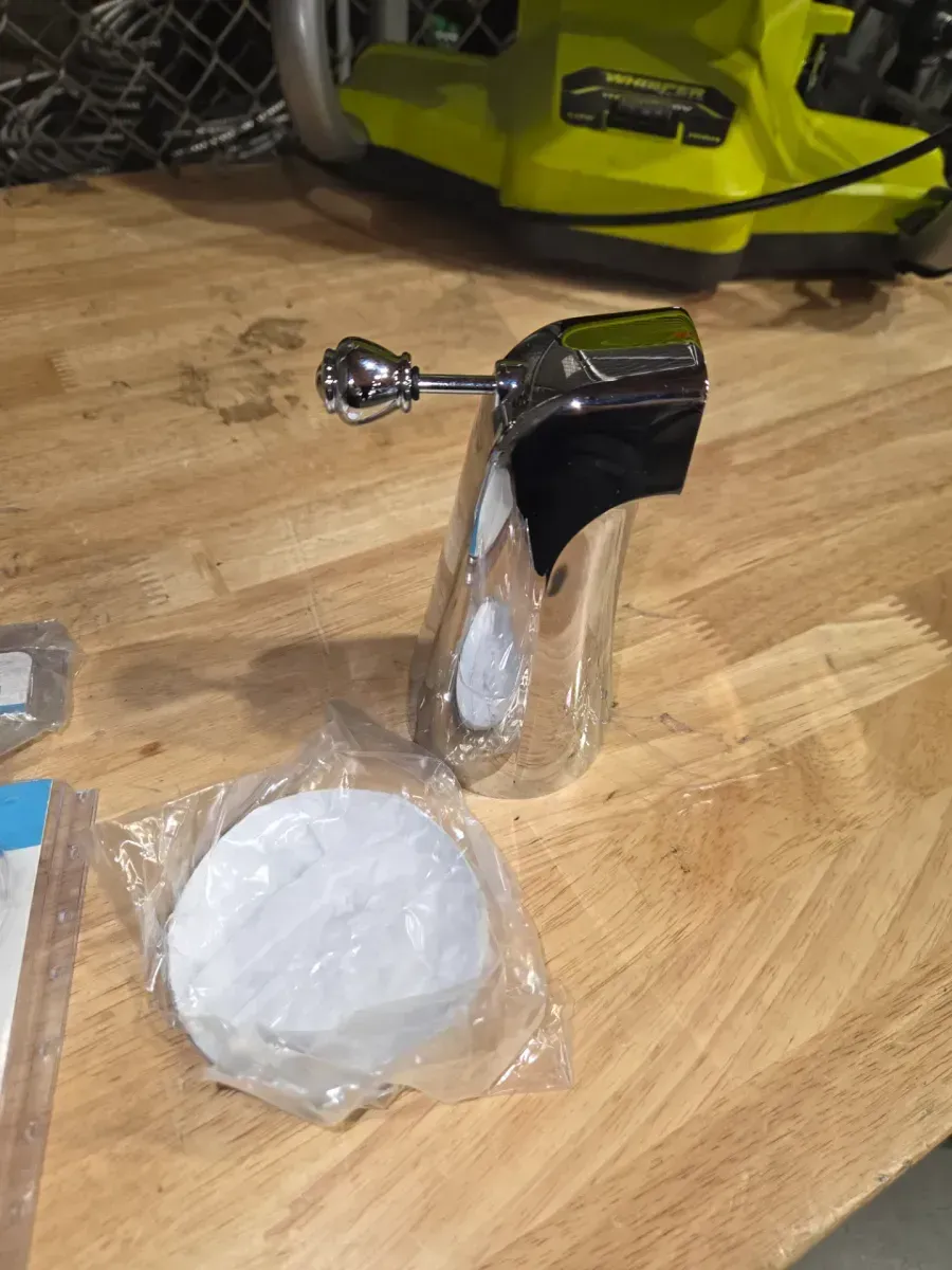 Decorative Metal Diverter Tub Spout in Chrome - image 2