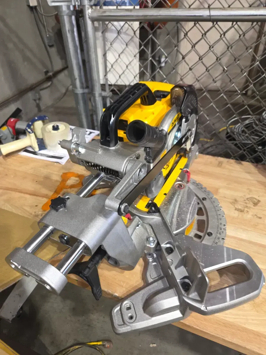 *** Not batterry *** 20V MAX Cordless 7-1/4 in. Sliding Miter Saw (Tool Only) - image 4