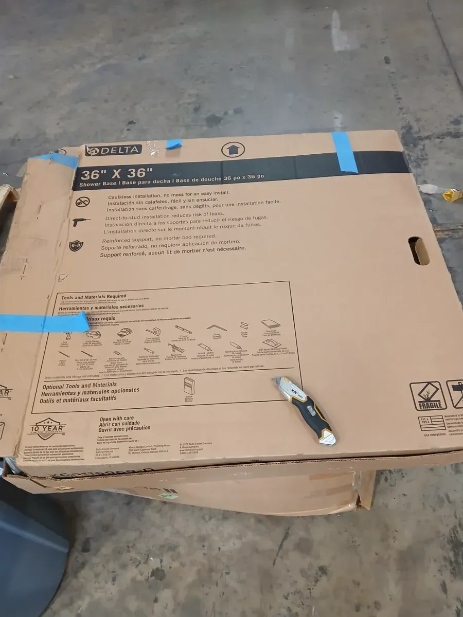 Classic 500 36 in. L x 36 in. W Alcove Shower Pan Base with Center Drain in High Gloss White - image 2