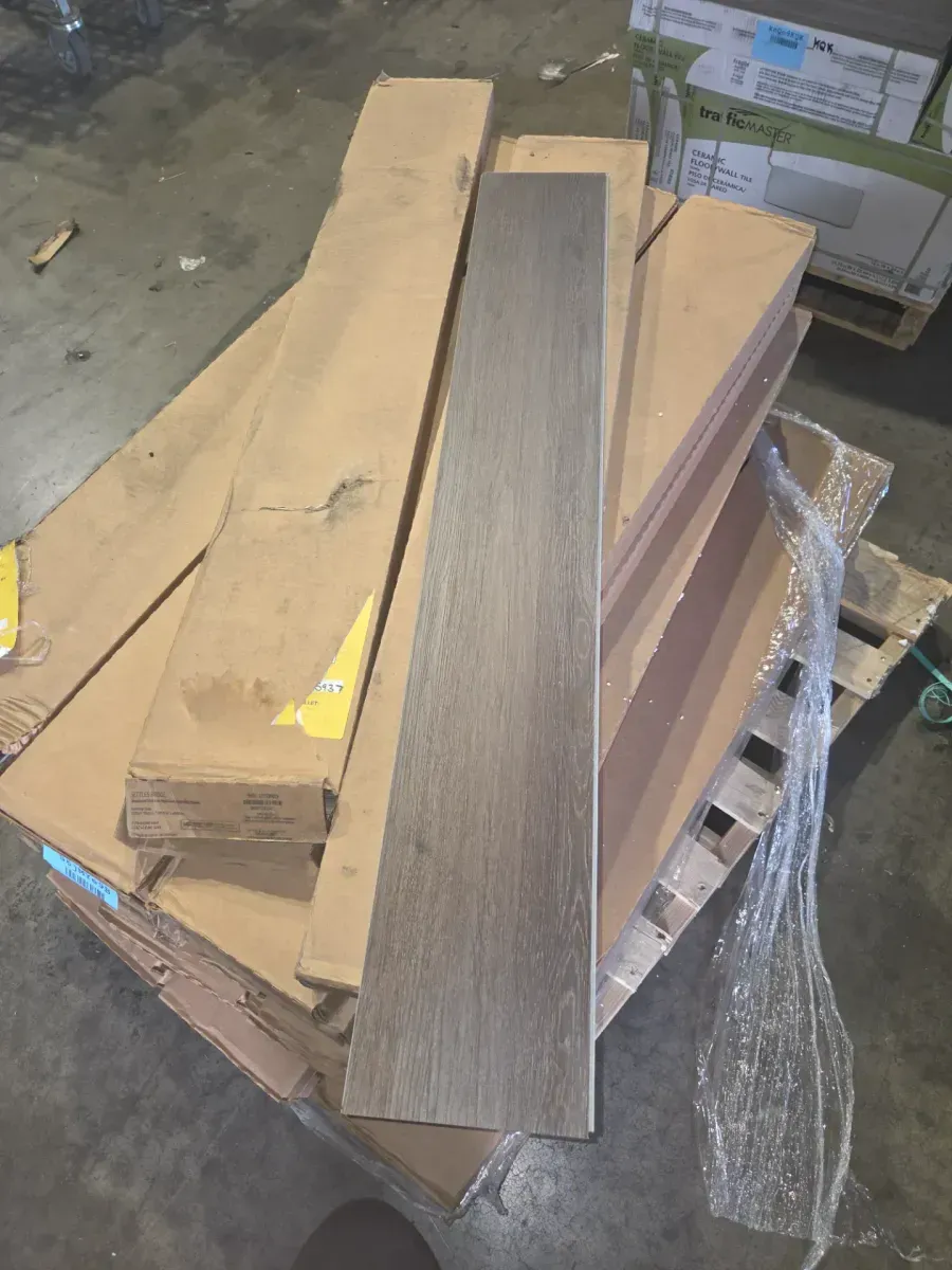 *** Case of 29 ( 548.68 q. ft. /case)*** Settles Bridge Oak 22 MIL x 7.09 in W x 48.03 in L Waterproof Click Lock Vinyl Plank Flooring (18.92 sq. ft. /case) - image 3