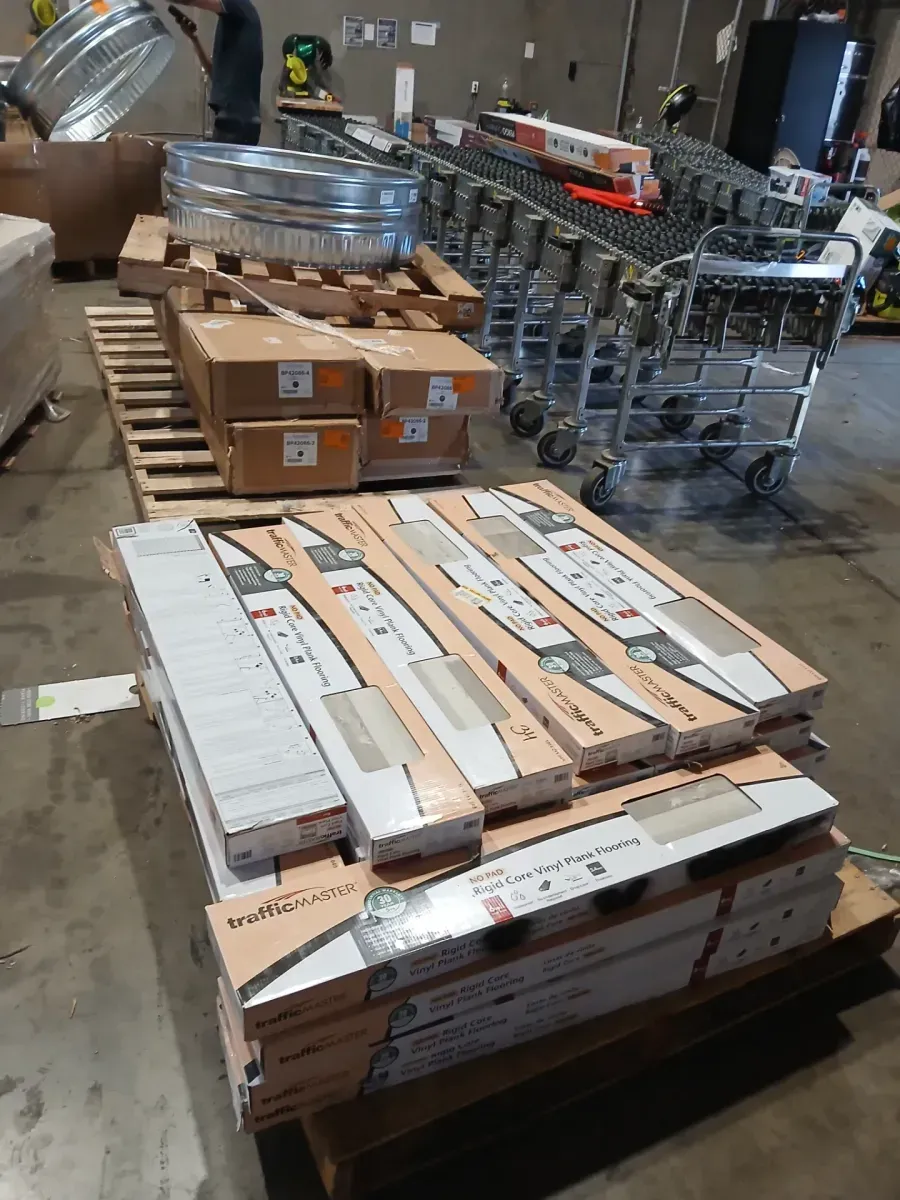 ***(Cases of 34)(814.3sq. ft./Case)High Creek 6 MIL x 6 in.  x 36 in. Waterproof Click Lock Vinyl Plank Flooring (23.95) - image 3