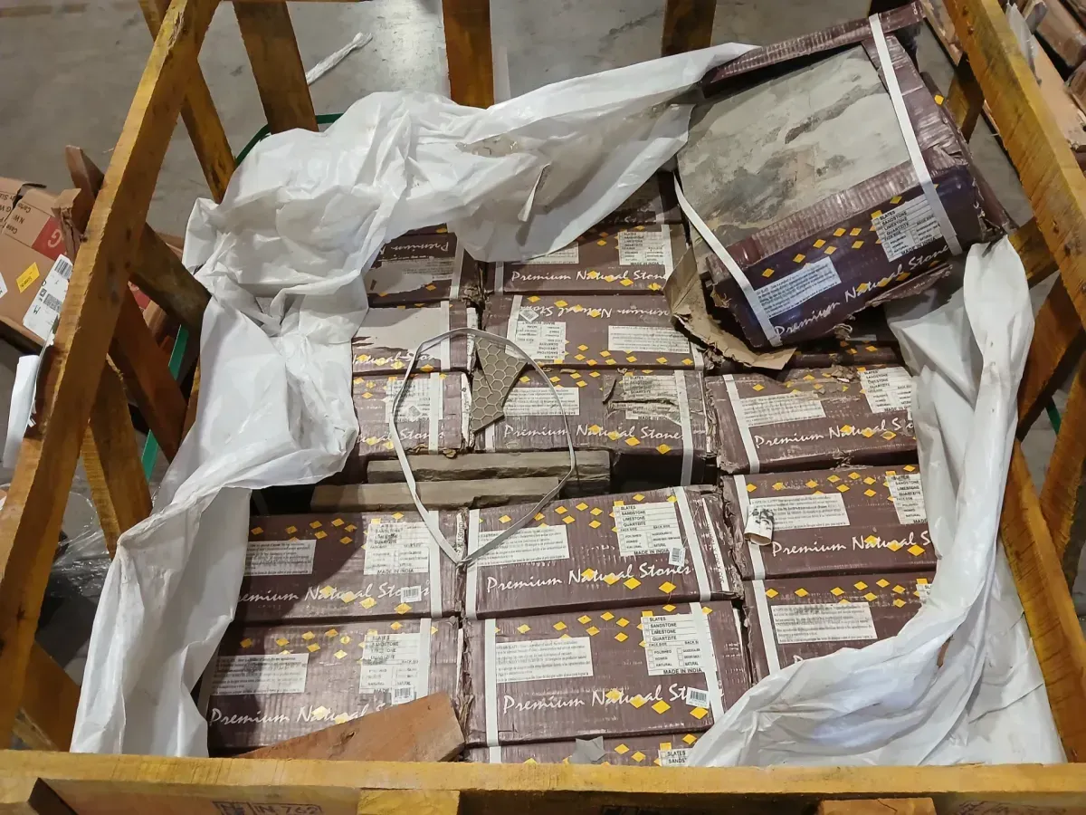 *** Case of 22 ( 220 sq. ft./Case)*** Rustique Earth Gauged Natural Slate Square Tile 12 in. x 12 in., Floor and Wall (10 sq. ft./Case) - image 3